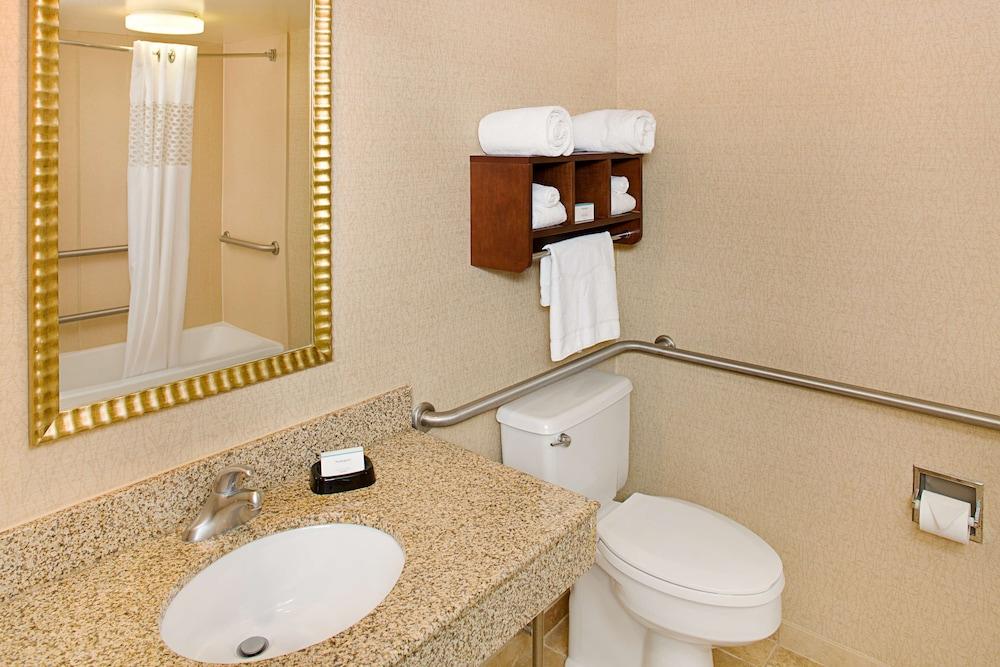 Hampton Inn Philadelphia/Віллоу-Ґров Екстер'єр фото